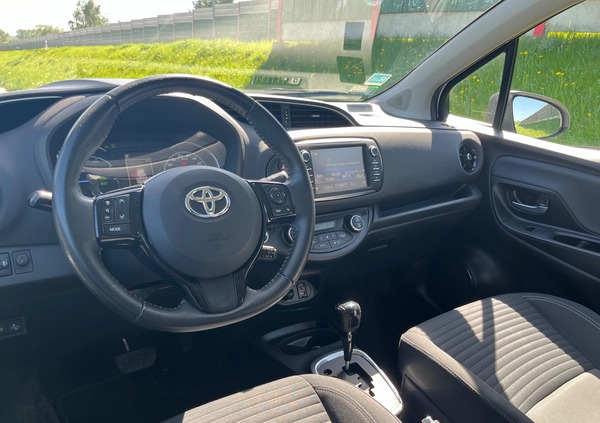 Toyota Yaris cena 57800 przebieg: 86000, rok produkcji 2018 z Miastko małe 781